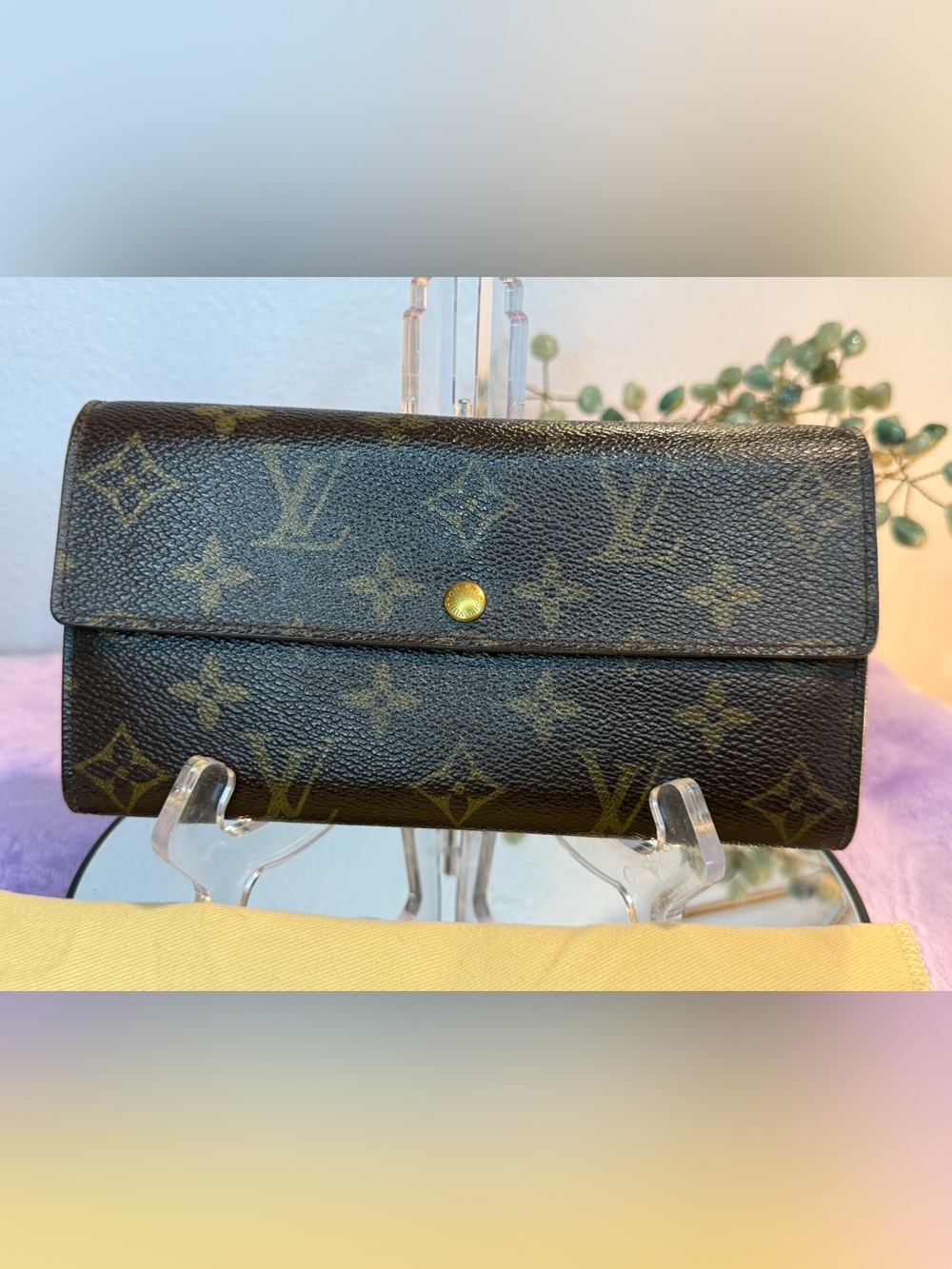 Louis Vuitton  Vintage Monogram Long Wallet – Date Code MB0025